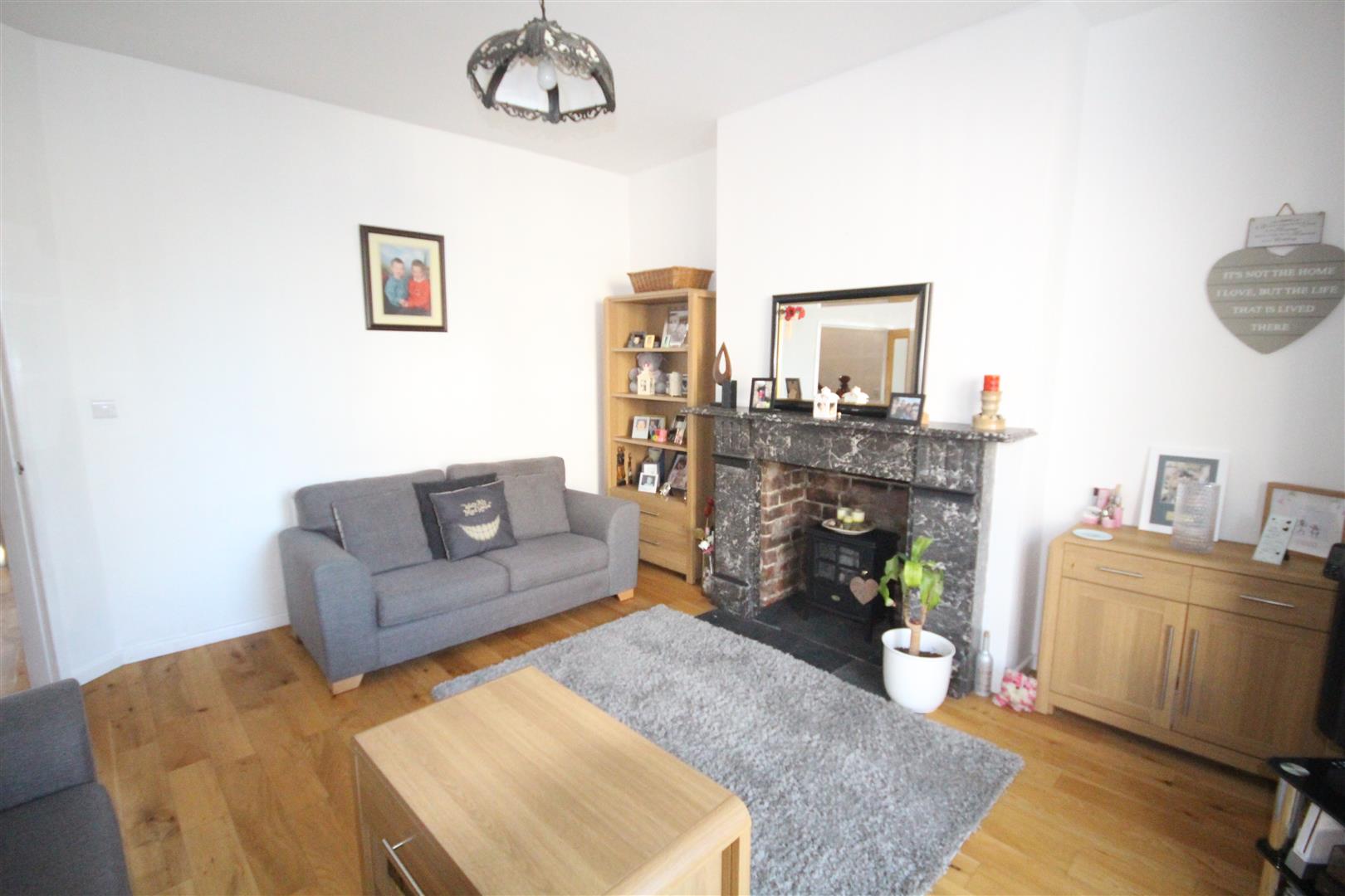 3 bedroom mid terrace house SSTC in Earby - IMG_9459.jpg
